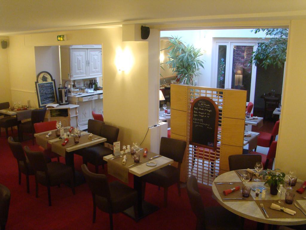 Logis Hotel De France ロシュシュアール エクステリア 写真